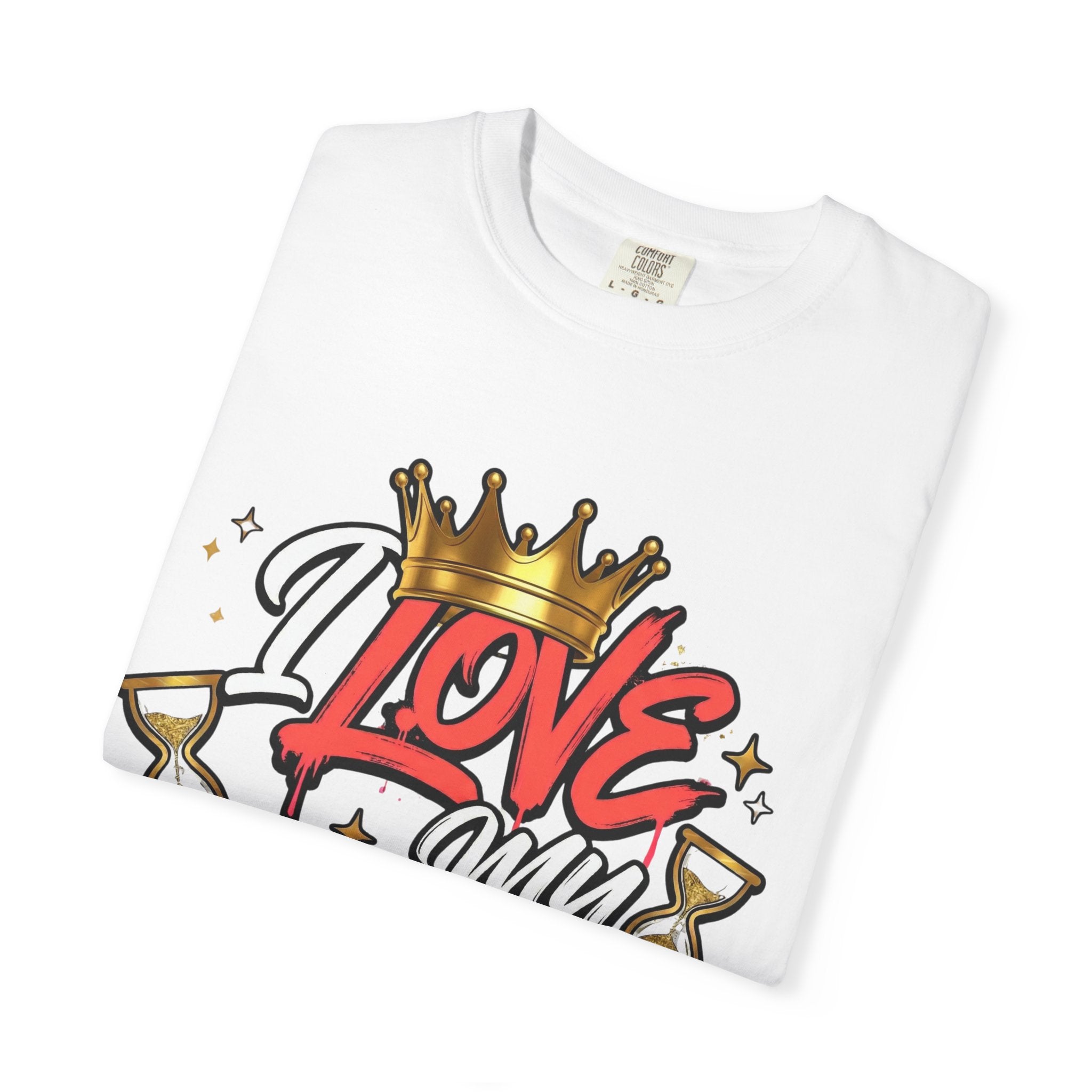 I Love My Curves Crown Graphic Tee – Bold Confidence Statement Shirt