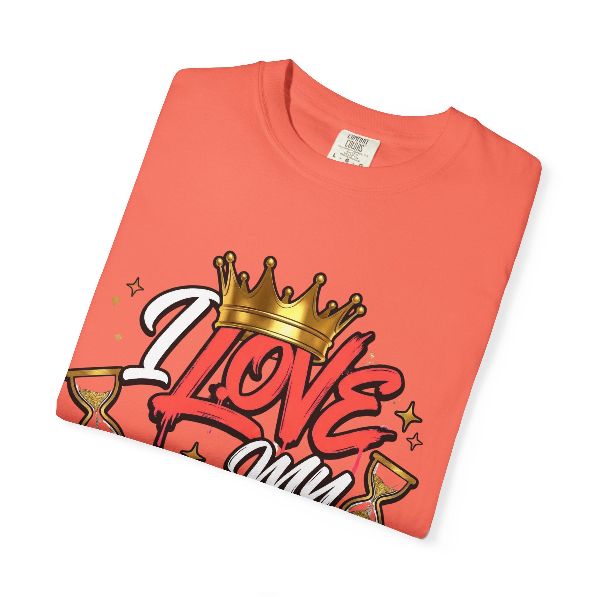 I Love My Curves Crown Graphic Tee – Bold Confidence Statement Shirt