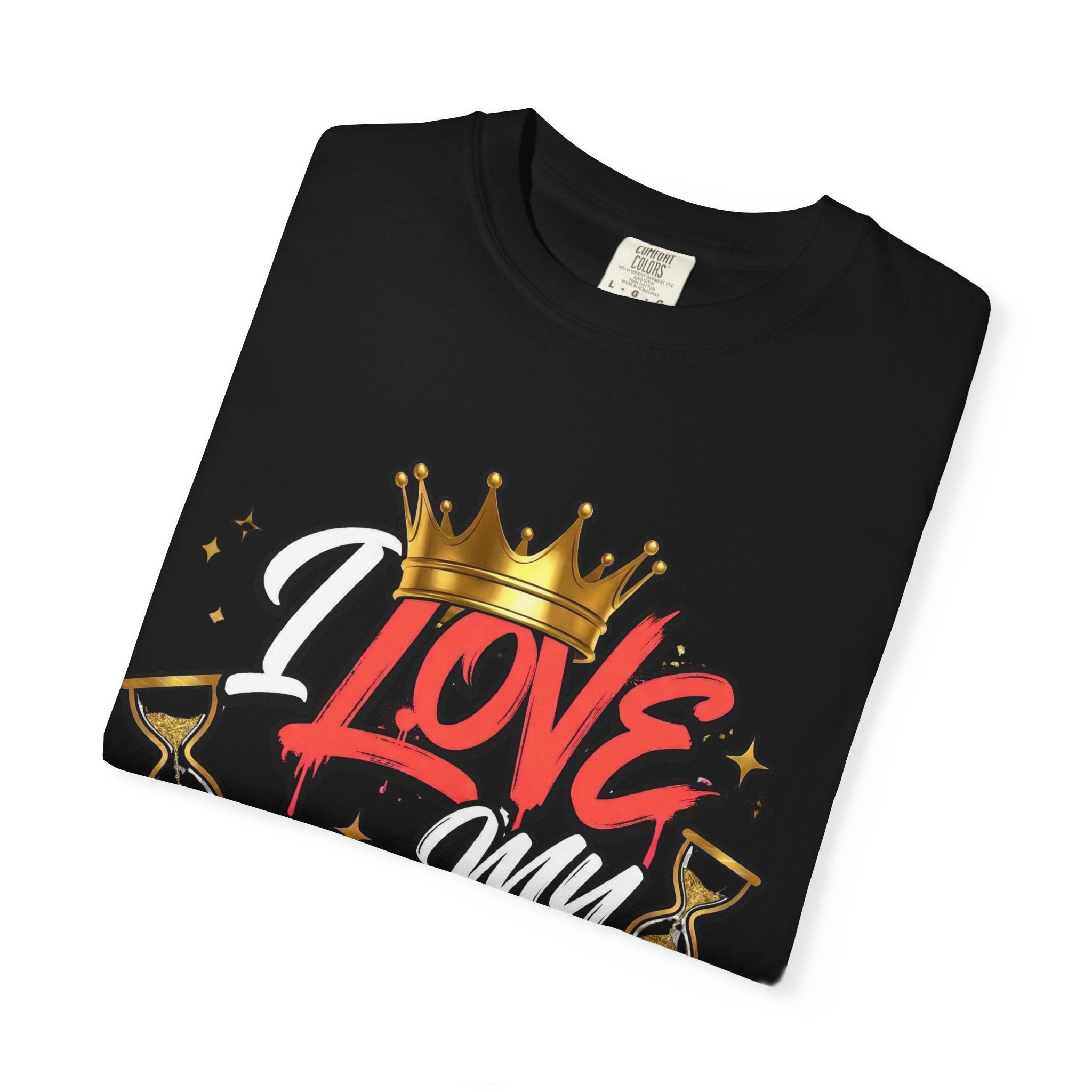 I Love My Curves Crown Graphic Tee – Bold Confidence Statement Shirt