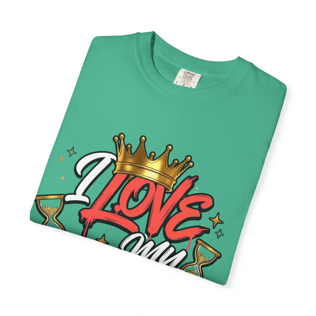 I Love My Curves Crown Graphic Tee – Bold Confidence Statement Shirt
