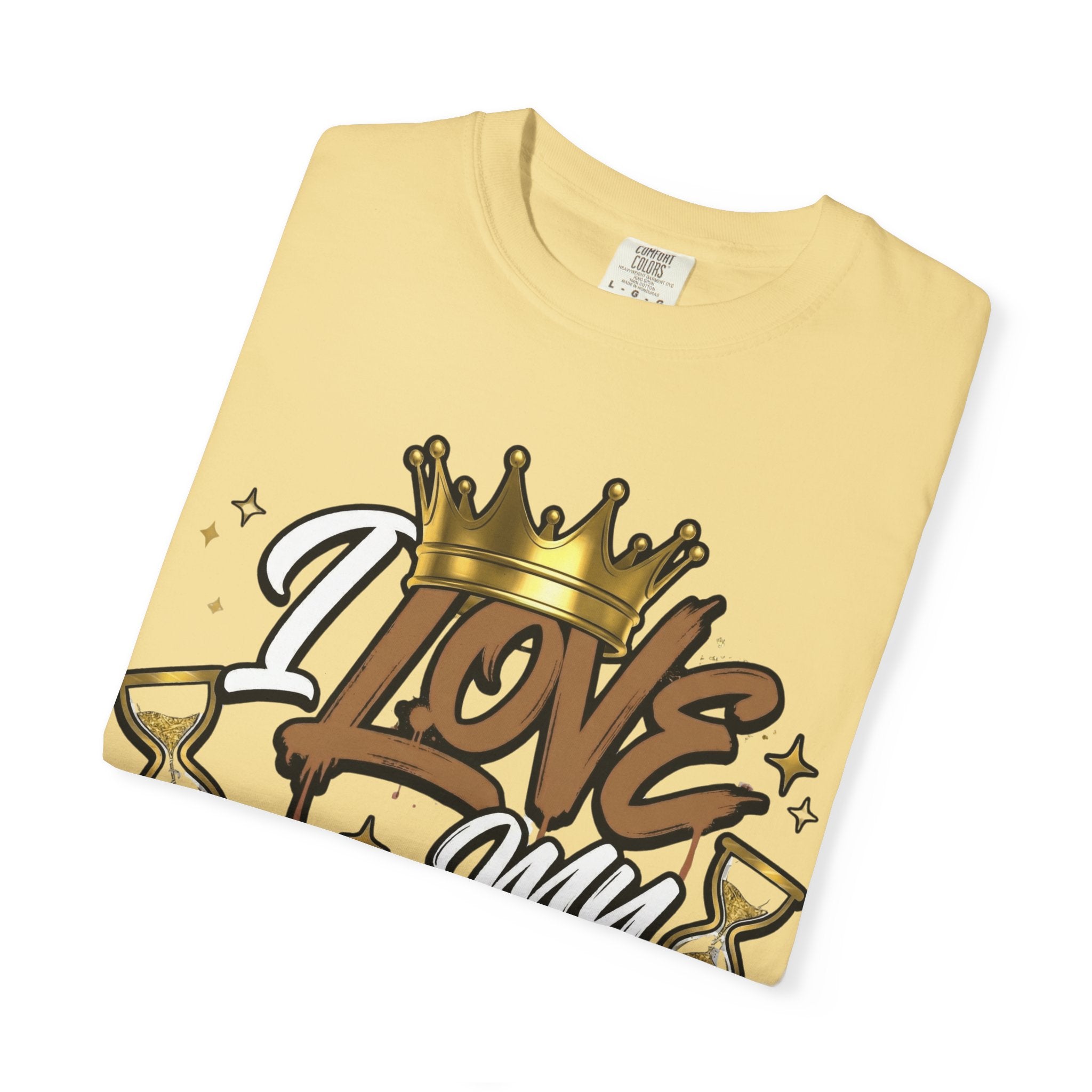 I Love My Curves Crown Graphic Tee – Bold Confidence Statement Shirt